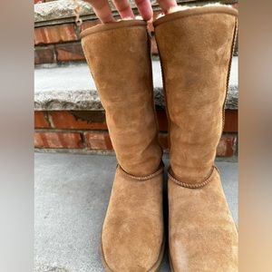 UGG Classic Tall II Chestnut Boots - Excellent condition!!